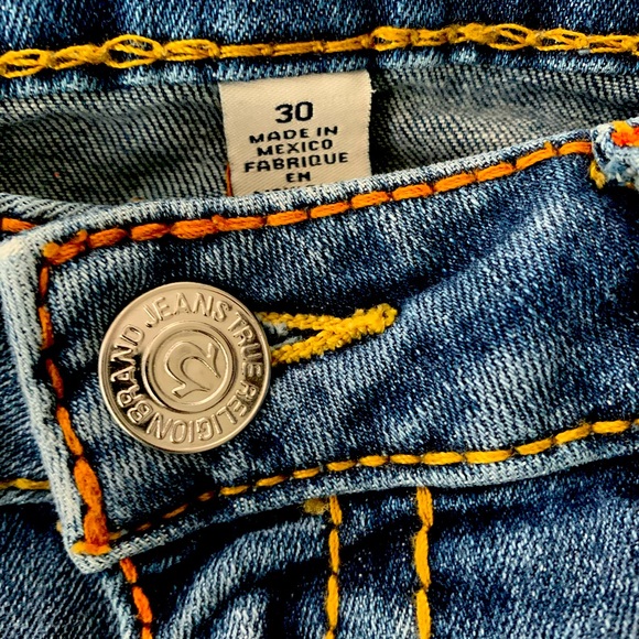 True Religion Jeans - 3/4 length Size 30 - Picture 4 of 4